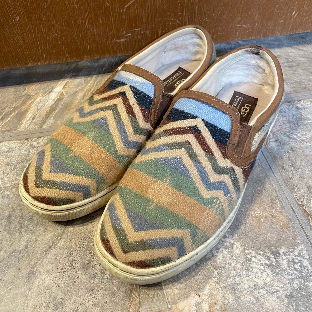 UGG Pendleton shoes